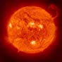 В NASA показали трещину на Солнце