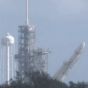 Установку Falcon Heavy на стартовый стол сняли на видео