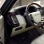 Jaguar Land Rover разработала систему автоматического открывания дверей