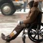 Вступил в силу закон об отнесении лиц в инвалидных колясках к участникам дорожного движения