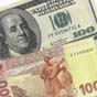 Украинцы четвертый год подряд продают валюты больше, чем покупают