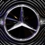Mercedes вдвое сократил объем производства электрокаров